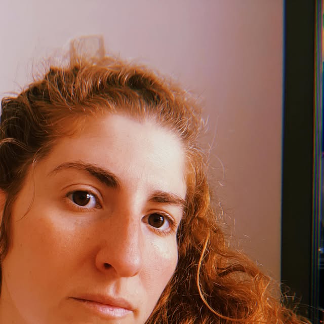 ❤️‍🩹 Hay pocas cosas más íntimas que el proceso de ensayo. Es difícil de explicar porque no hay unas reglas claras, cada uno tiene su forma y lo que me funciona a mi seguramente no le funcione a otra intérprete.